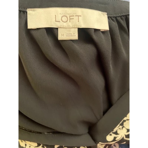 Loft Size Medium Blouse Long-Sleeve Blouse‎ Black Cream Floral - Picture 3 of 4